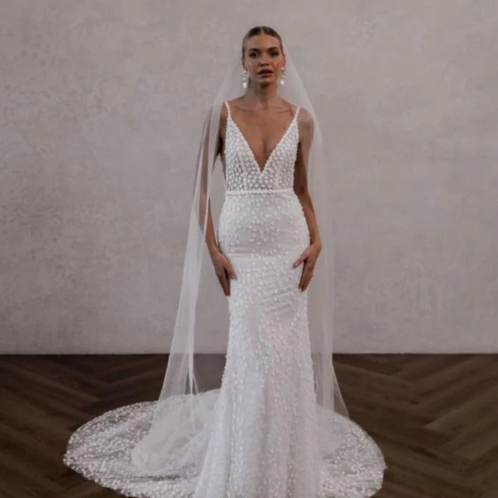Made with Love Bridal Louie Wedding Dress *NWOT